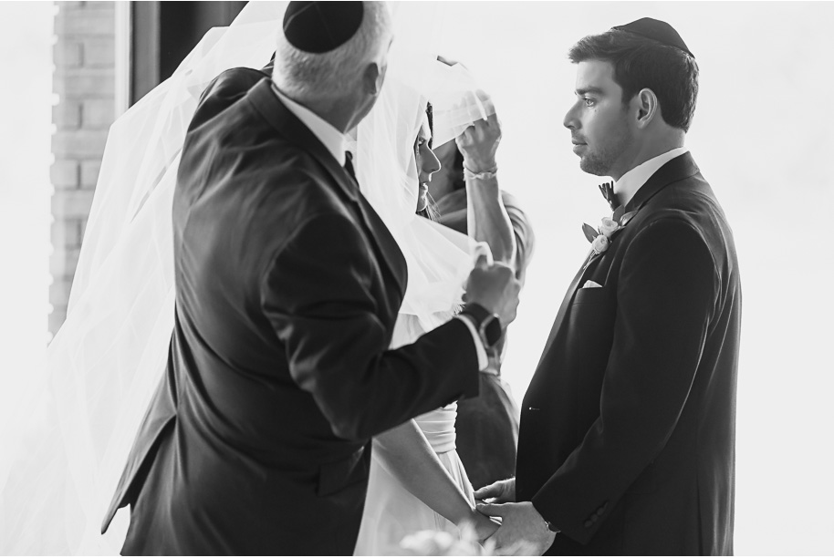 A jewish Bay Pointe Golf Club wedding on Middle Straights Lake provided by top-rated Detroit wedding photographer Kari Dawson + Co.
