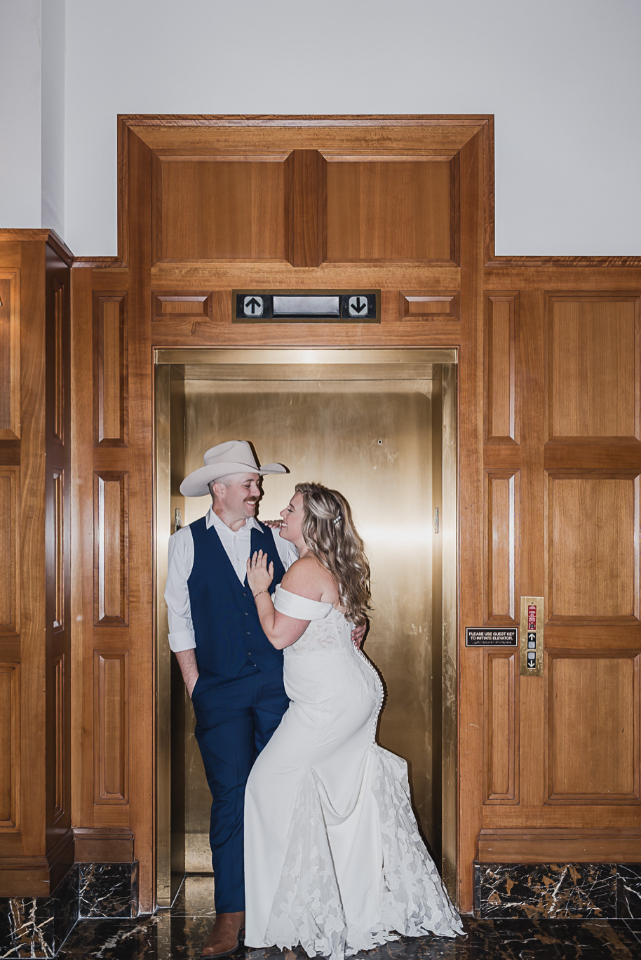 A fall Royal Park wedding in Rochester, Michigan with olive, sage, navy, and gold details captured by top-rated photographer Kari Dawson + Co.