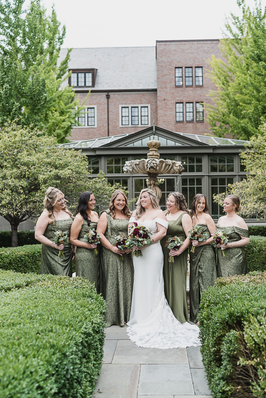 A fall Royal Park wedding in Rochester, Michigan with olive, sage, navy, and gold details captured by top-rated photographer Kari Dawson + Co.