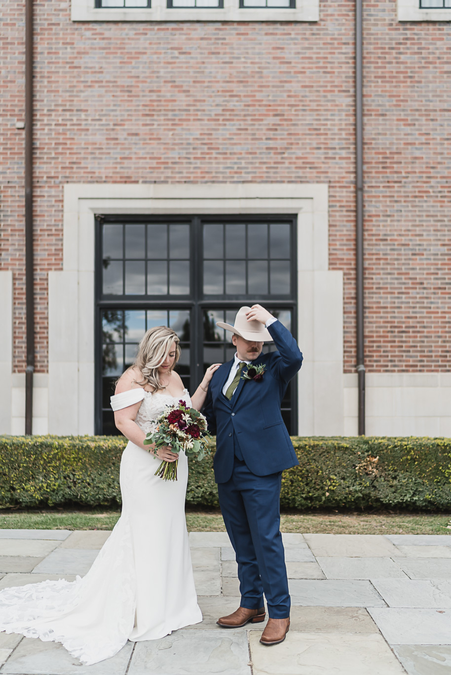 A fall Royal Park wedding in Rochester, Michigan with olive, sage, navy, and gold details captured by top-rated photographer Kari Dawson + Co.