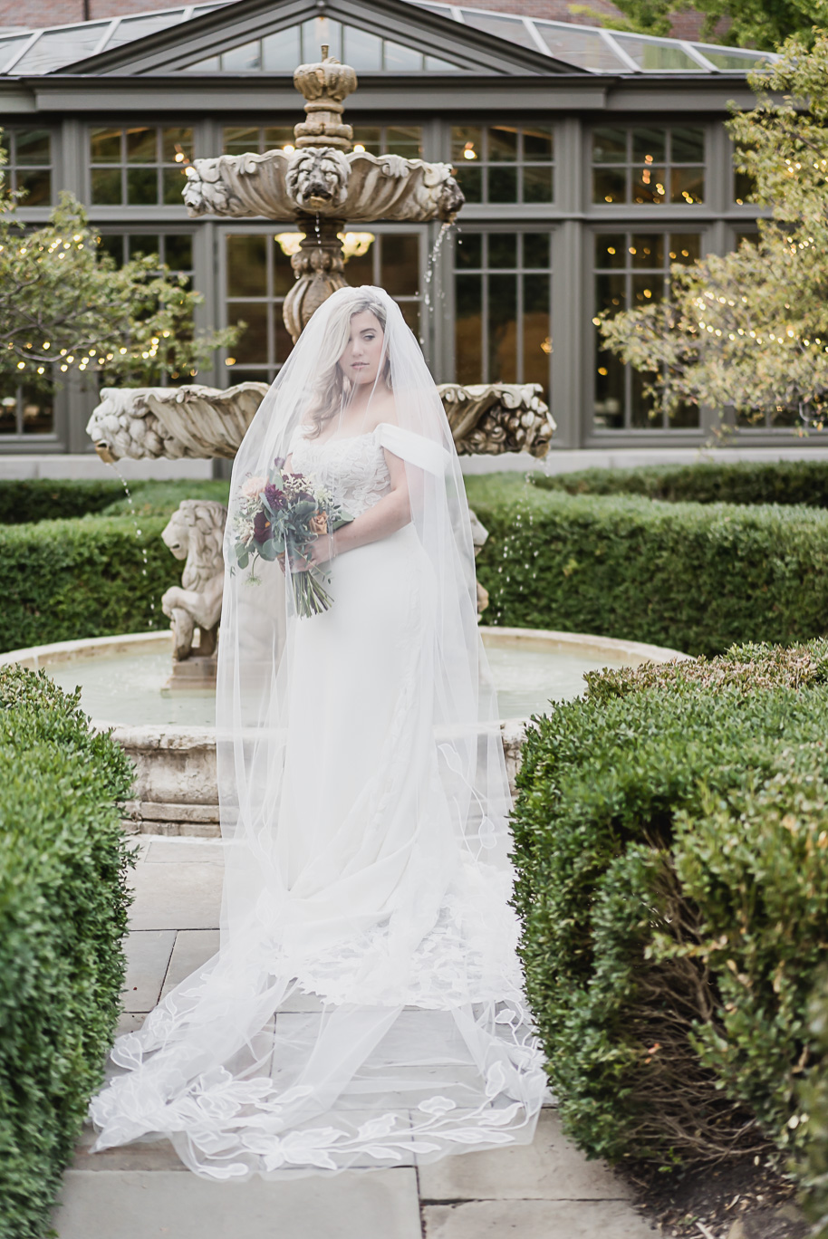 A fall Royal Park wedding in Rochester, Michigan with olive, sage, navy, and gold details captured by top-rated photographer Kari Dawson + Co.