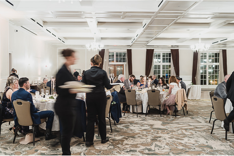 A fall Royal Park wedding in Rochester, Michigan with olive, sage, navy, and gold details captured by top-rated photographer Kari Dawson + Co.