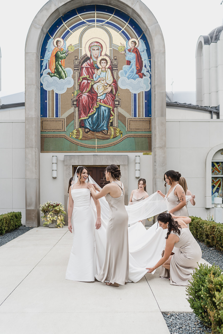 A romantic black and champagne black tie fall Macedonian Lovett Hall wedding documented by Kari Dawson and Co 