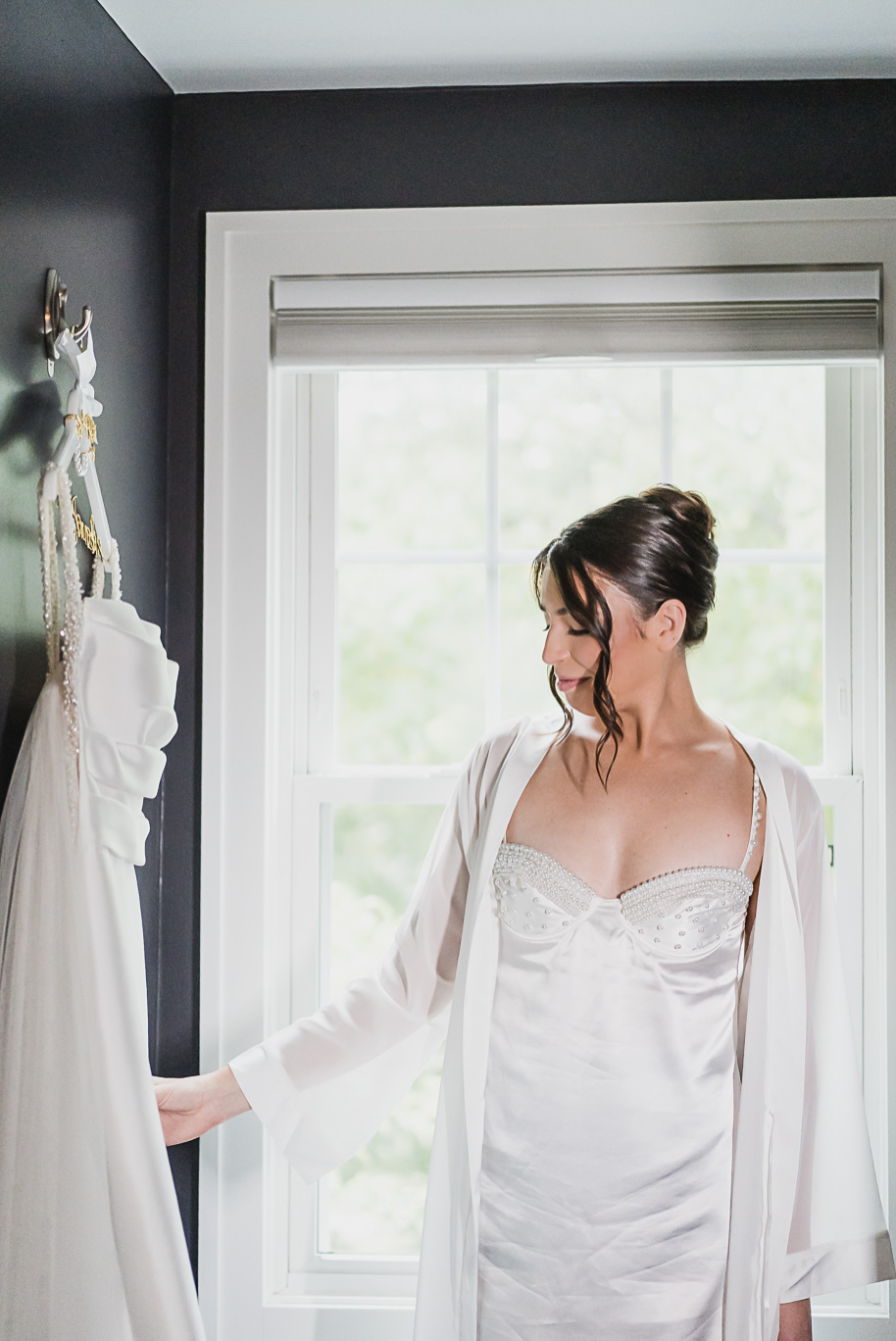 A romantic black and champagne black tie fall Macedonian Lovett Hall wedding documented by Kari Dawson and Co 