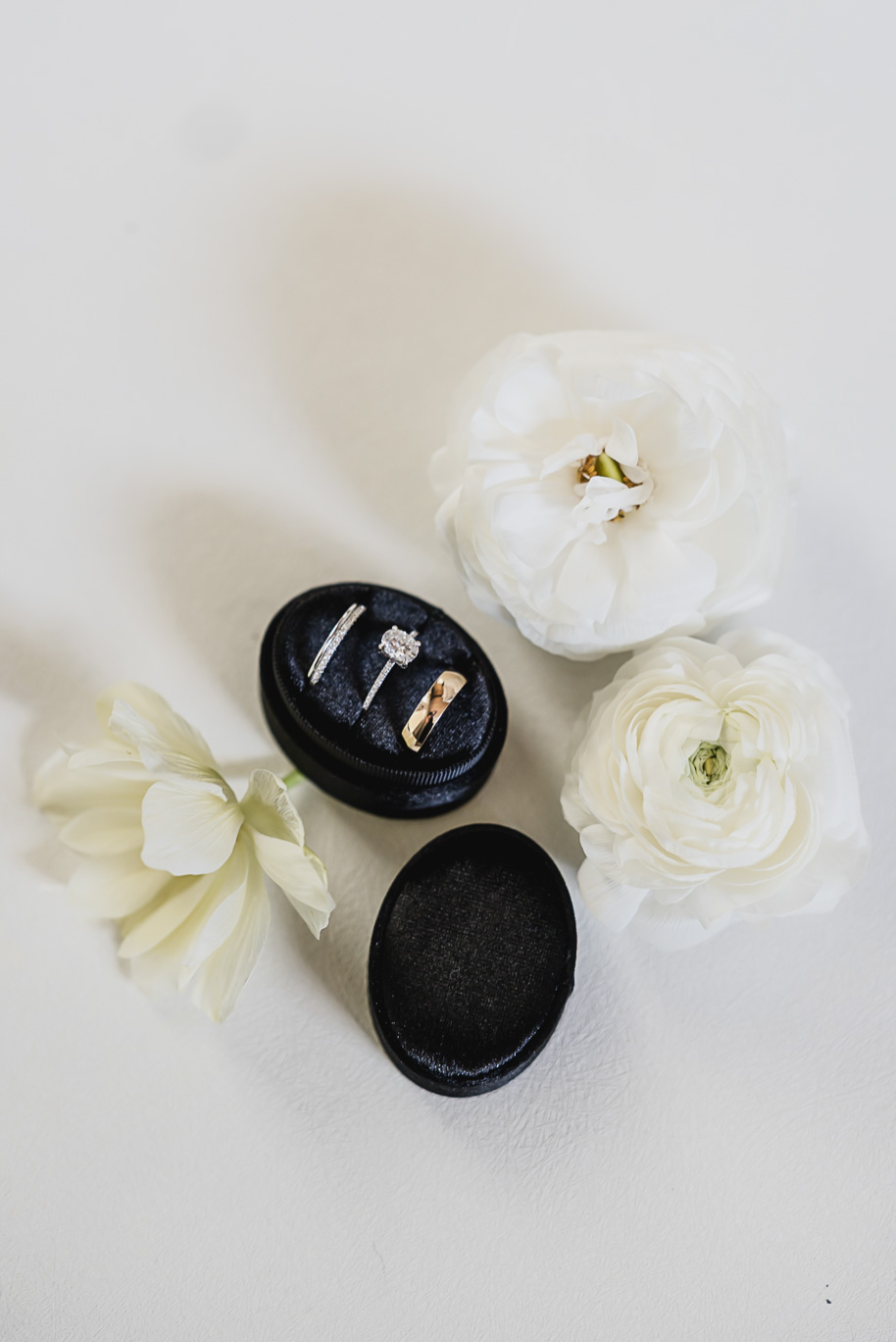 A fall Bay Pointe Woods wedding in Shelbyville, Michigan, featuring white and sage details, black-tie elegance, and heartfelt family legacy. Photographed by Kari Dawson + Co.
